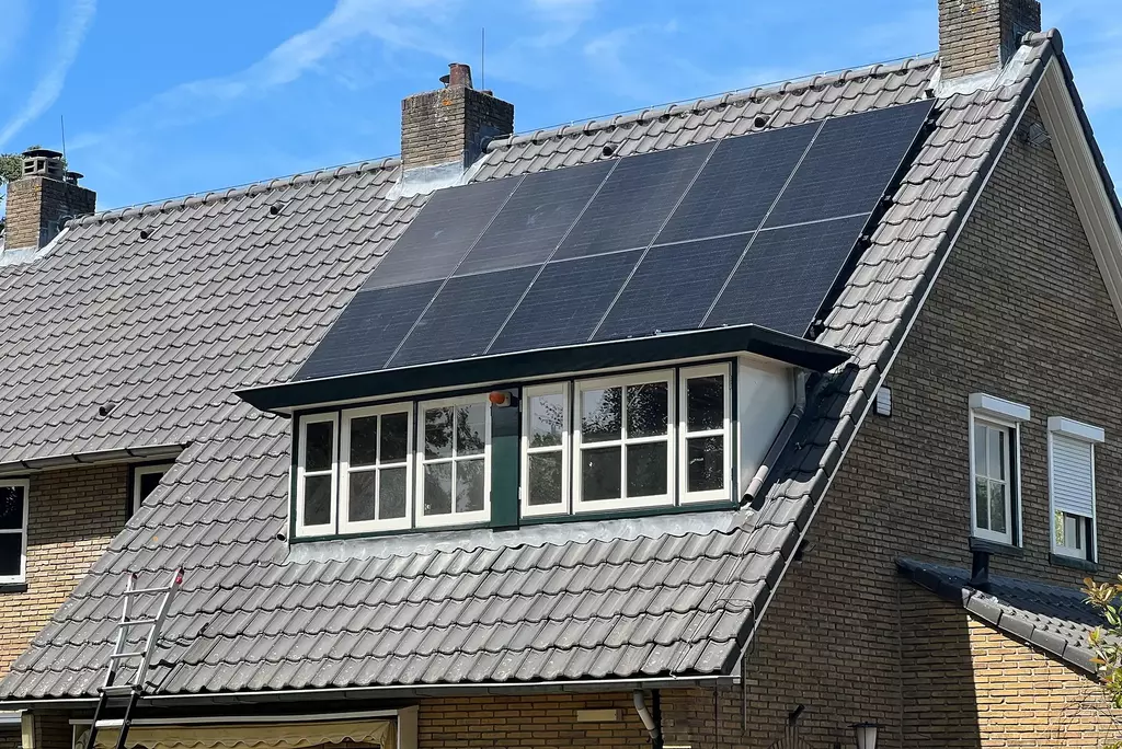 Zonnepanelen reinigen in Maarssen