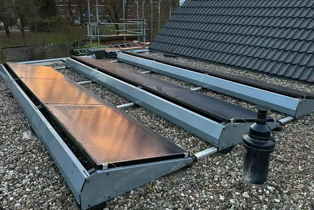 Zonnepanelen verwijderen en terugplaatsen in Zwolle